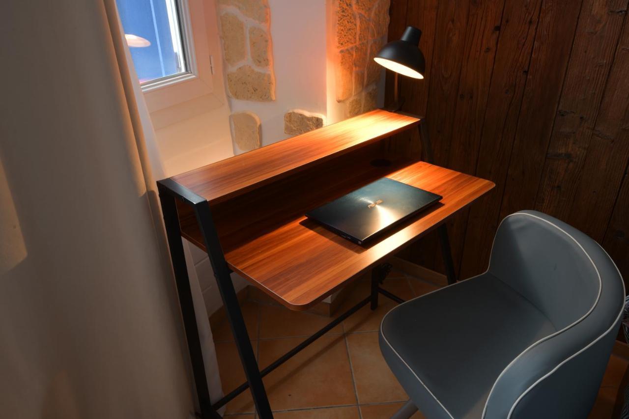 Aux 4 Logis Appart-Hotel - Studio Le City - Petit Dejeuner Inclus 1Ere Nuit Фоа Екстериор снимка