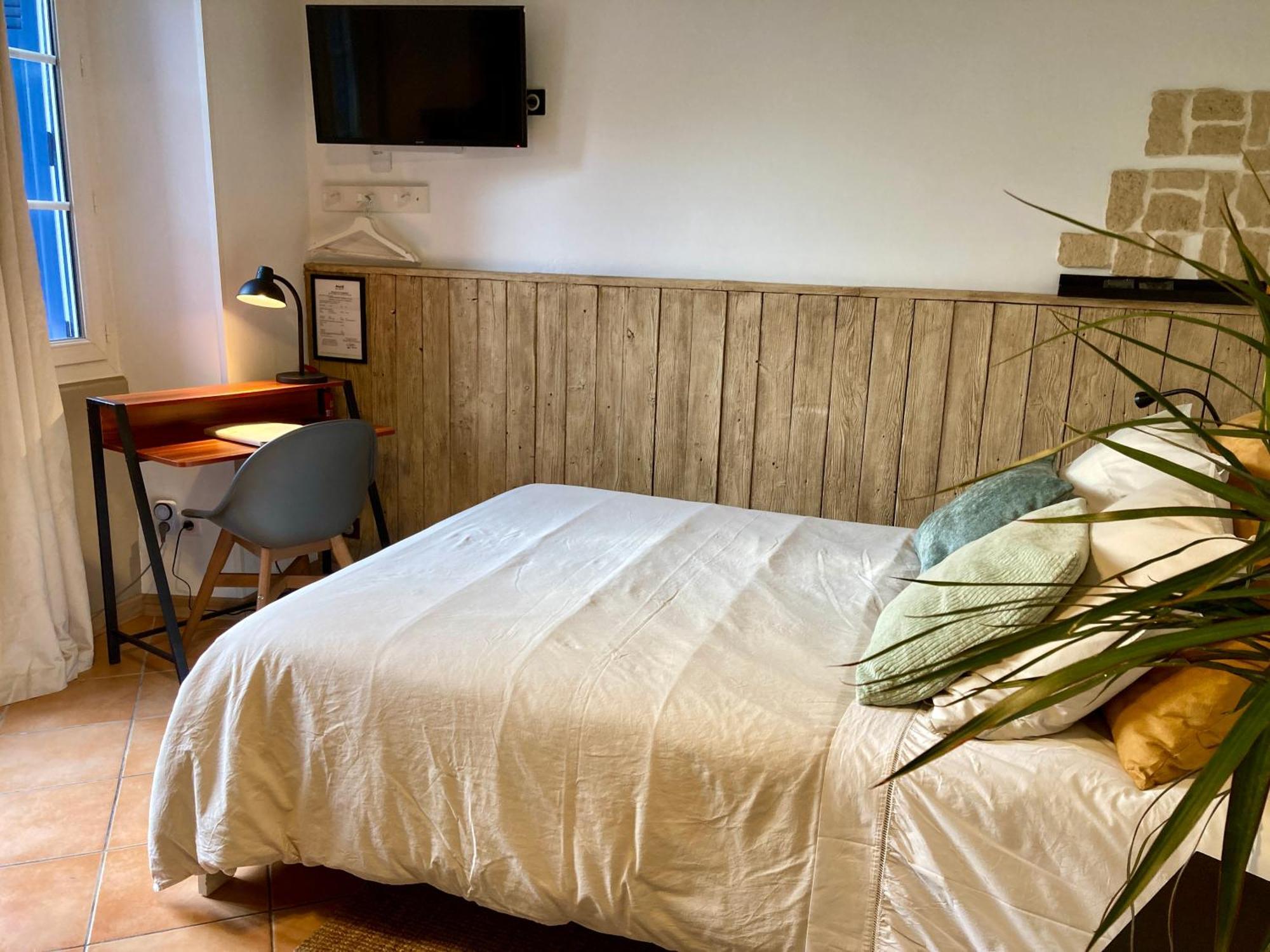 Aux 4 Logis Appart-Hotel - Studio Le City - Petit Dejeuner Inclus 1Ere Nuit Фоа Екстериор снимка