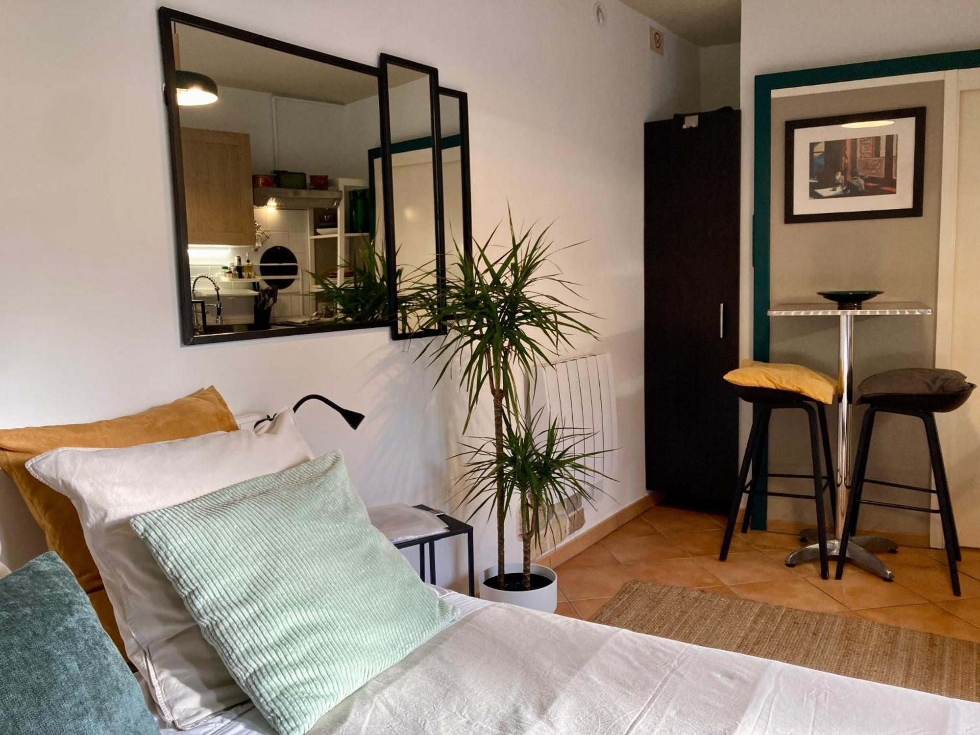Aux 4 Logis Appart-Hotel - Studio Le City - Petit Dejeuner Inclus 1Ere Nuit Фоа Екстериор снимка